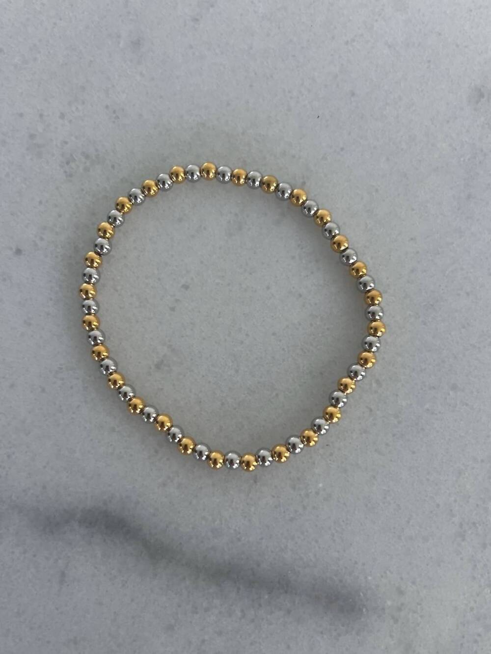 NEW CHANSUTTPEARLS women's two toned beaded bracelet in gold